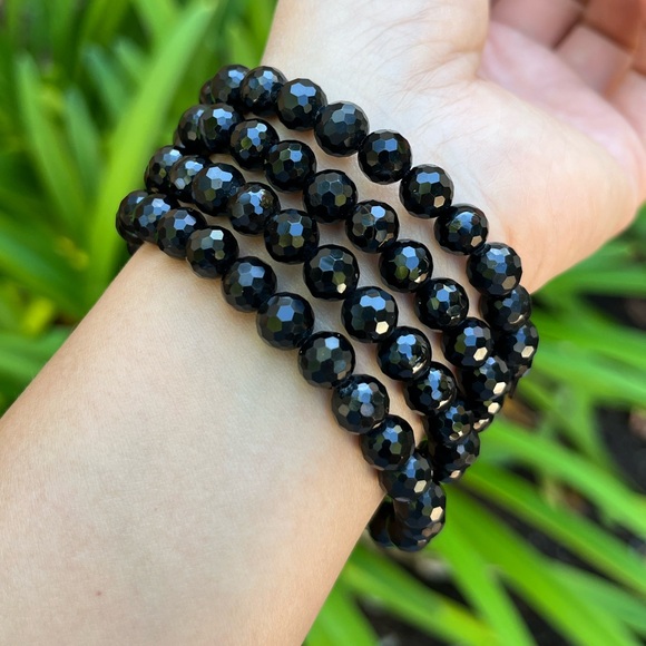 Jewelry - 8mm stretchable‎ faceted black obsidian bracelet 0272